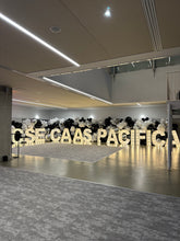 Charger l&#39;image dans la galerie, Decoration nouvel an avec lettres lumineuses et ballons 
