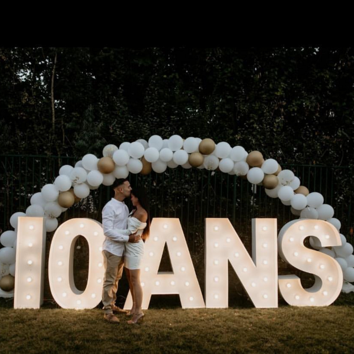 Lettres et chiffres lumineux géants à Paris location